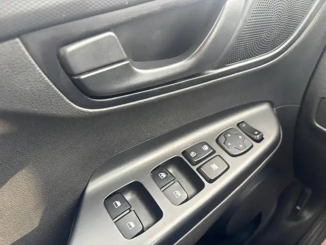 2022 Hyundai Kona 2.0L Preferred AWD - Photo 14