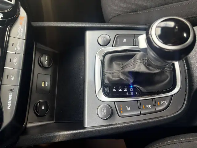 2022 Hyundai Kona 2.0L Preferred AWD - Photo 17