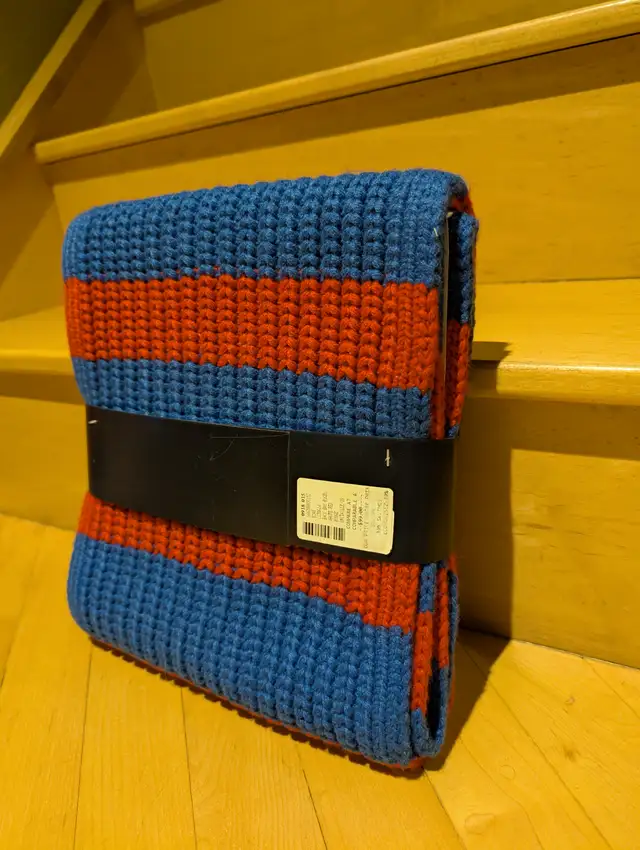 Brand New Tommy Hilfiger Scarf & Toque Ensemble - Photo 6