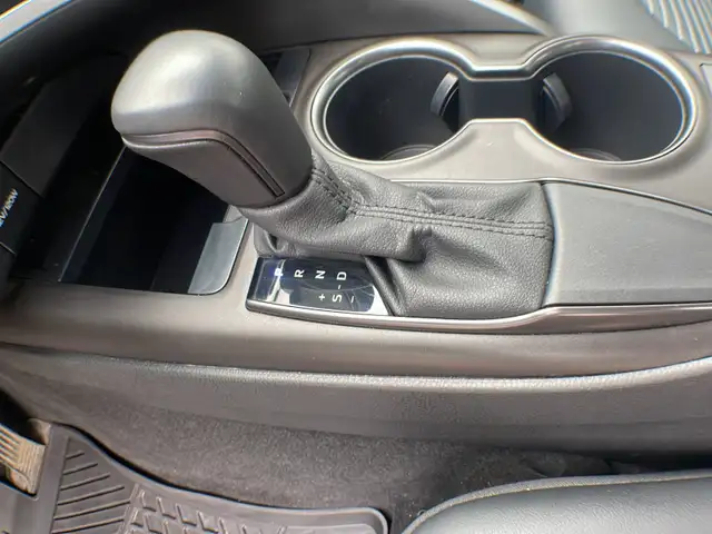 2022 Toyota Camry SE FWD - Photo 19