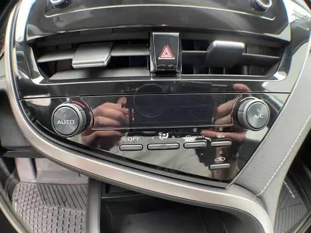 2022 Toyota Camry SE FWD - Photo 28