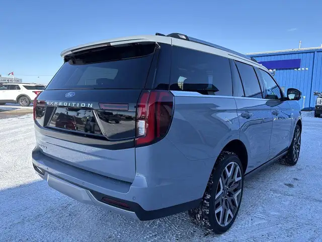 2026 Ford Expedition Platinum 600A - Photo 9