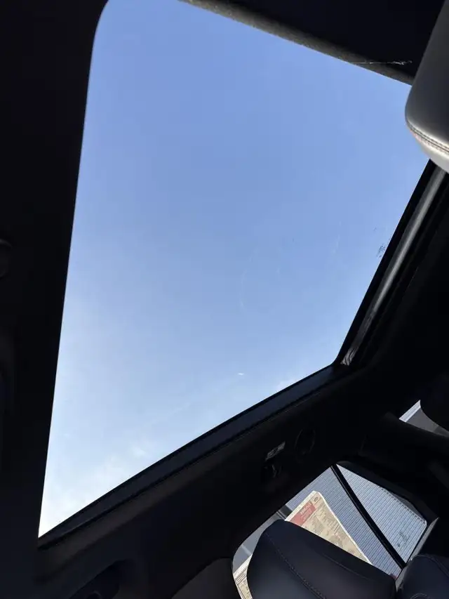 2026 Ford Explorer ST 400A - Photo 25