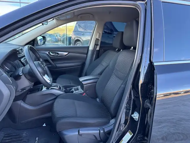 2018 Nissan Rogue S • Accident Free Carfax • One Owner - Photo 11