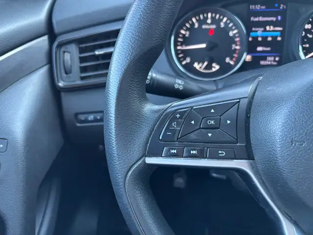 2018 Nissan Rogue S • Accident Free Carfax • One Owner - Photo 14