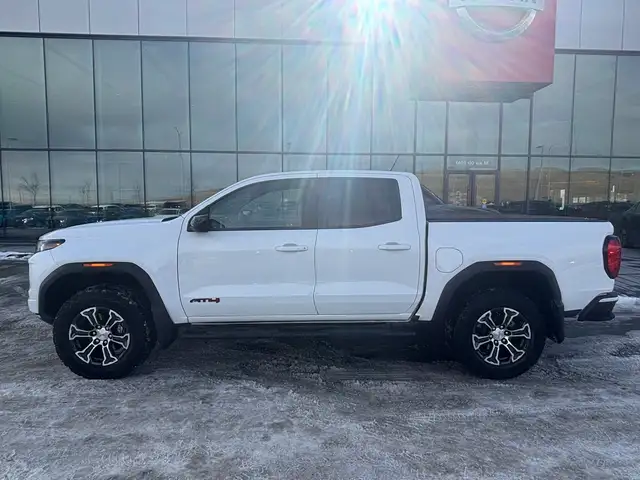 2024 GMC Canyon 4WD Crew Cab AT4 • Trailering System • - Photo 3