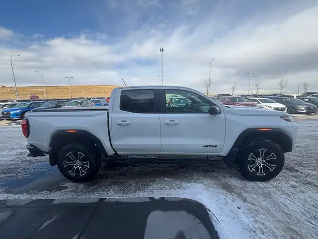 2024 GMC Canyon 4WD Crew Cab AT4 • Trailering System • - Photo 8