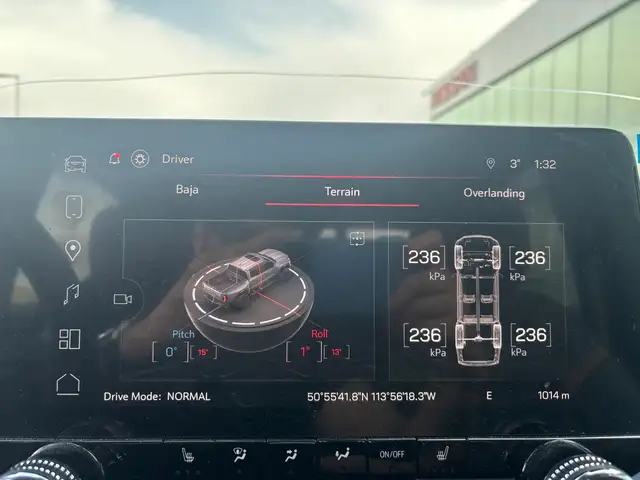 2024 GMC Canyon 4WD Crew Cab AT4 • Trailering System • - Photo 23