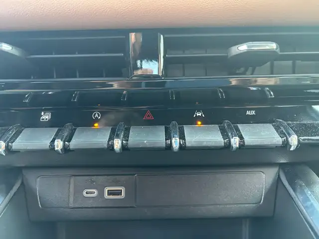 2024 GMC Canyon 4WD Crew Cab AT4 • Trailering System • - Photo 28