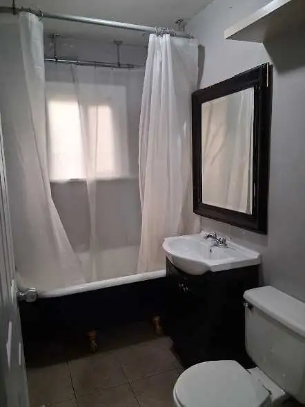 (DOWNTOWN) Spacious 2 Bedrooms Apartment, Furnished! - Photo 4