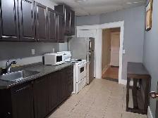 (DOWNTOWN) Spacious 2 Bedrooms Apartment, Furnished! - Photo 5