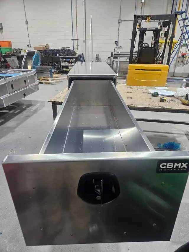 Aluminum Cabinets and Fabrication - Photo 4