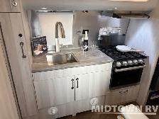 2026 Airstream 23FBT - Photo 9