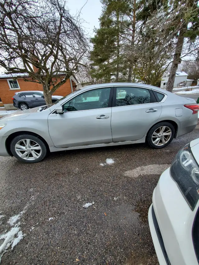 2013 Nissan Altima 2.5 SL / Loaded / 149k / 1 Owner