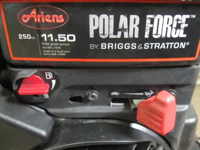 Souffleuse ARIENS DELUXE 28 Snowblower Souffleur - Photo 9