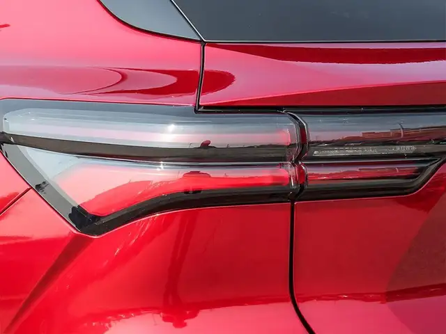 2025 Chevrolet Equinox EV - Photo 10