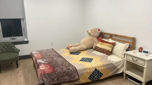 For Rent: Spacious 2 Bedrooms   Den   2 Full Washrooms - Photo 5