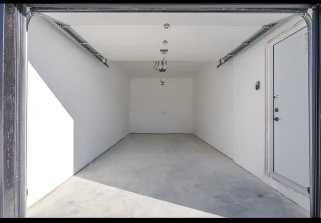 BEAUTIFUL, BRAND NEW 3 BEDROOM in GRUNTHAL! - Photo 7