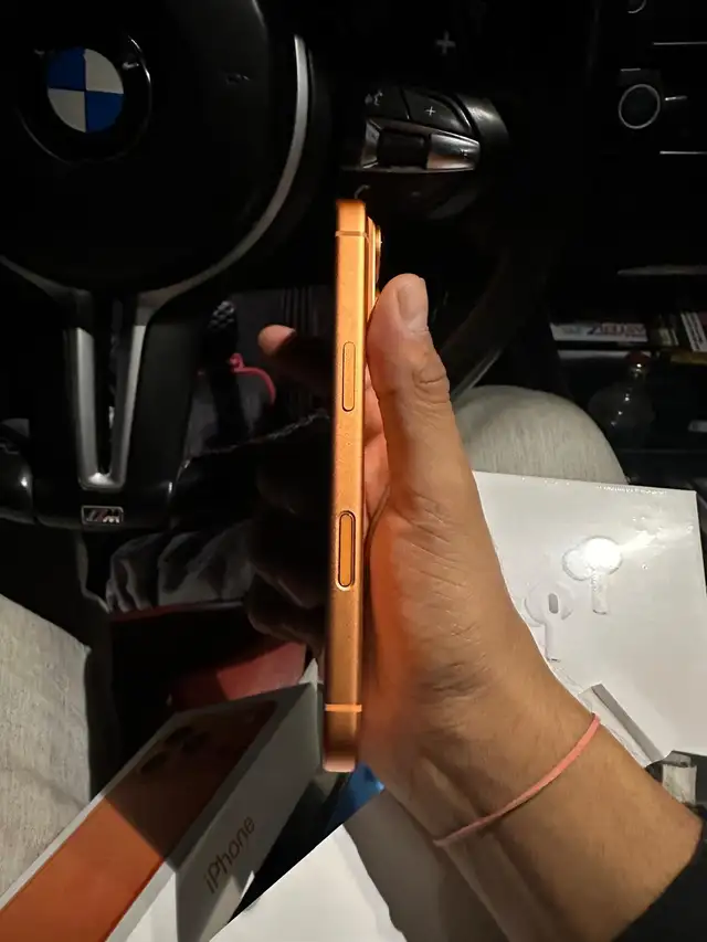 iPhone 17 Pro 128gb   Full Accessories Kit   Fast Delivery! - Photo 5