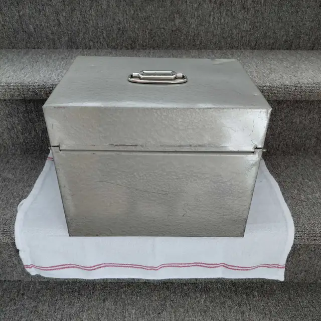 Classeur vintage en métal pour chemises documents format lettre - Photo 4