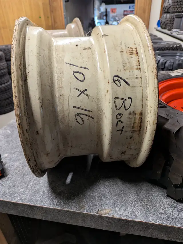 Implement Wheel Rim 16'x10' (6-Bolt)