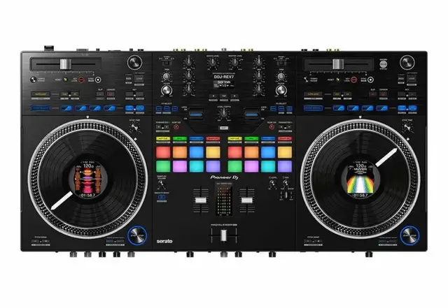 Pioneer Rev7  Dj controller with hardcaseRev 7 rev-7