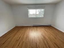 Grand et beau 4 1/2 rénové dans le Nord de Sherbrooke - Photo 5