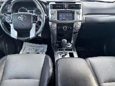 2017 Toyota 4Runner SR5 4WD 7 PASSENGER - WARRANTY INCLUDED - Photo 6