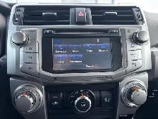 2017 Toyota 4Runner SR5 4WD 7 PASSENGER - WARRANTY INCLUDED - Photo 10