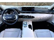 2025 Genesis GV70 2.5T Advanced | Vented Leather | Panoroof | AW - Photo 15