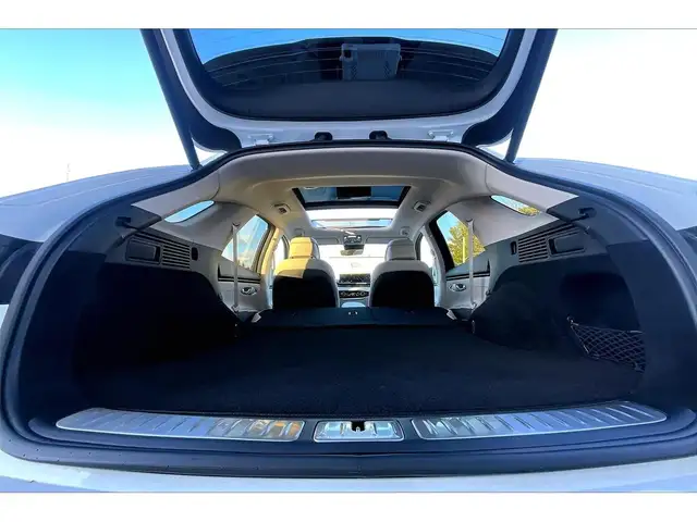 2025 Genesis GV70 2.5T Advanced | Vented Leather | Panoroof | AW - Photo 28