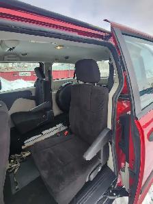 Wheelchair Accessible Grand Caravan - Photo 8