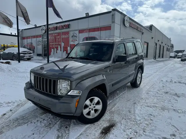 2012 Jeep Liberty Sport EXTREMELY LOW MILEAGE GREAT CONDITION
