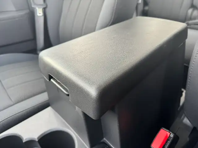 2012 Jeep Liberty Sport EXTREMELY LOW MILEAGE GREAT CONDITION - Photo 17