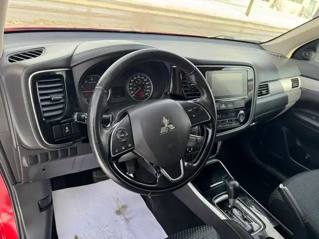 2018 Mitsubishi Outlander ES ALL WHEEL CONTROL - Photo 9