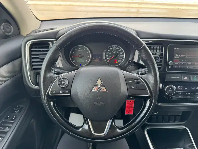 2018 Mitsubishi Outlander ES ALL WHEEL CONTROL - Photo 12
