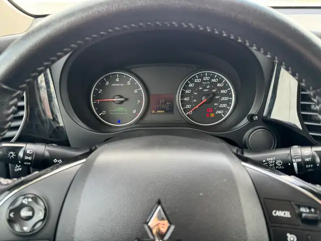 2018 Mitsubishi Outlander ES ALL WHEEL CONTROL - Photo 13