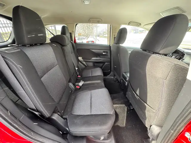 2018 Mitsubishi Outlander ES ALL WHEEL CONTROL - Photo 17