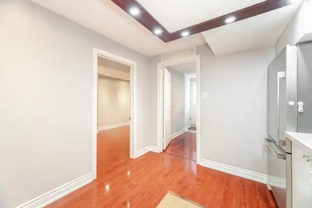 Basement Apartment at Scarborough (Inc Util) - Photo 3