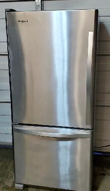Whirlpool Fridge freezer bottom - Excellent condition, clean col - Photo 3