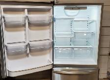 Whirlpool Fridge freezer bottom - Excellent condition, clean col - Photo 6