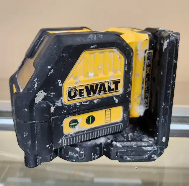 Dewalt Laser Level DW088LG with 12v Battery