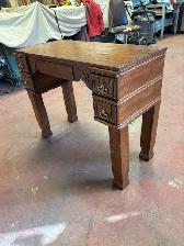 small desk - Photo 3