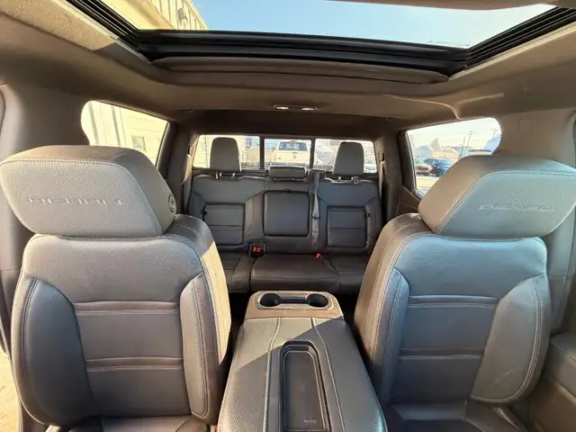 2021 GMC Sierra 1500 Denali Duramax Crew Cab 3.0L L6 - Diesel - Photo 19