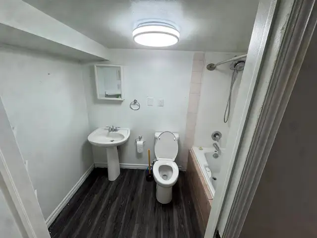 Large 3 Bedroom Basement Apartment   $1800/month Inclusive - Photo 4