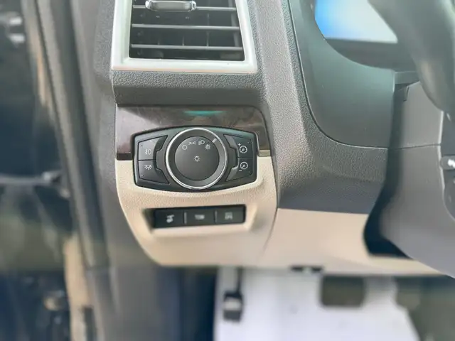 2013 FORD EXPLORER LIMITED – 3.5L V6 – AWD – 7 PASSENGER - Photo 16