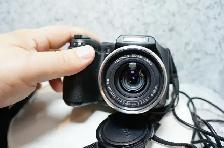 Fujifilm Finepix s5800 Point & Shoot Camera - 10x optical zoom