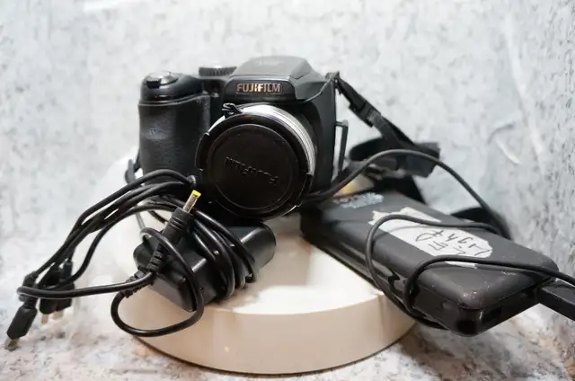 Fujifilm Finepix s5800 Point & Shoot Camera - 10x optical zoom - Photo 7