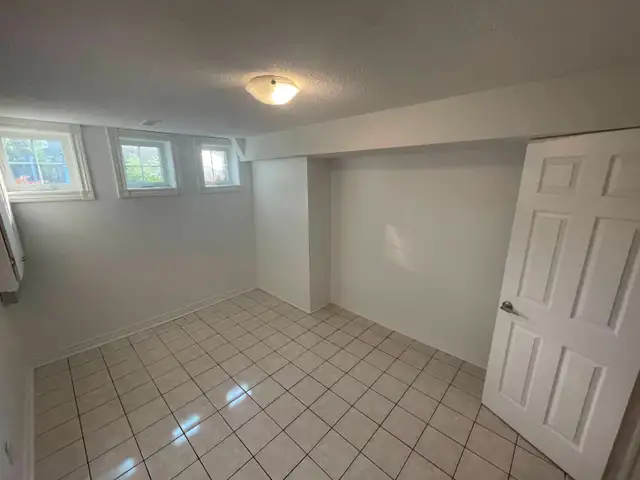 Birchmount and Danforth Basement Apartment Rental - Photo 5