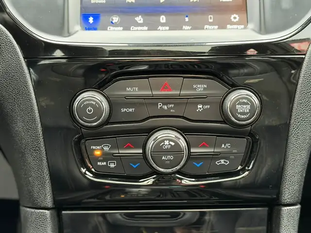 2022 CHRYSLER 300S – 3.6L V6 – AWD   91,000 KM   ACCIDENT FREE - Photo 17